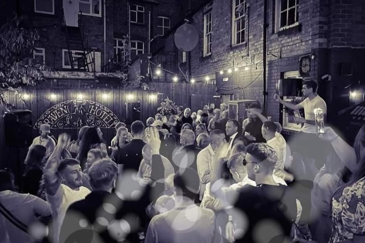 Live music and entertainment at The Raven, Wigan