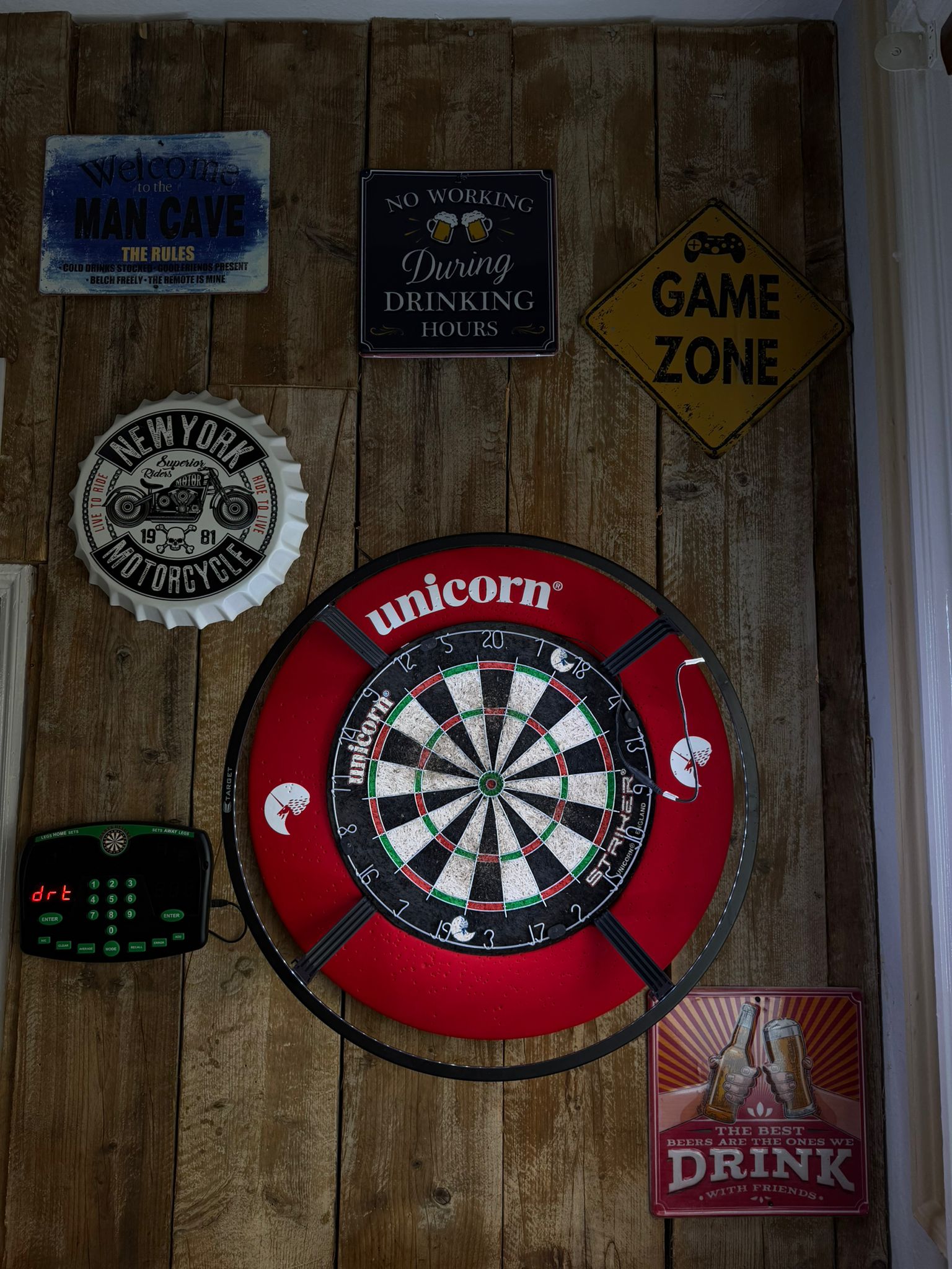 Darts at The Bowling Green, Wigan Lane